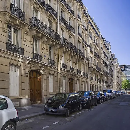 Cernuschi Prestige * Parijs